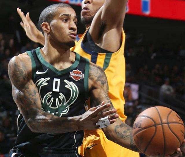 他们在传球 他们在传球