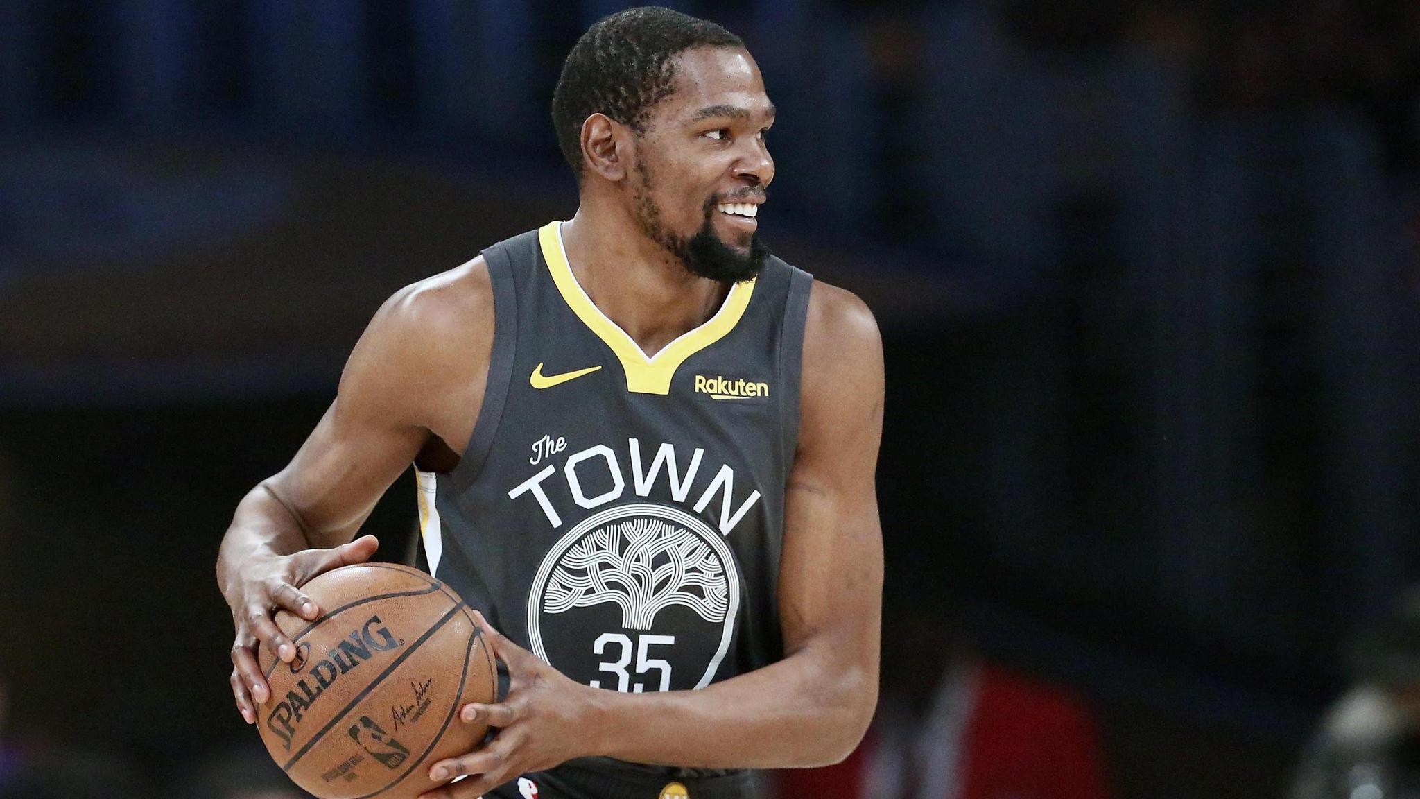 交媒体上层 交媒体上层